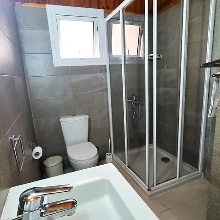 City Center: Your Urban Retreat- 100M To The Beach Larnaca Zewnętrze zdjęcie